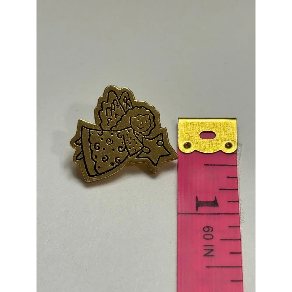 Vintage Gold Tone Angel Holding Star Lapel Pin Whimsical Celestial Brooch 1 Inch